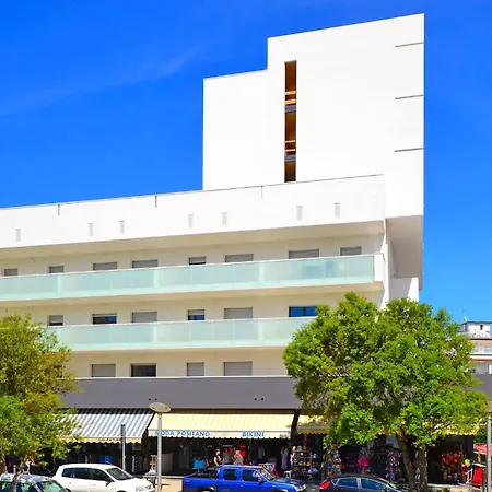 Well-equipped Flat Just 50m From The